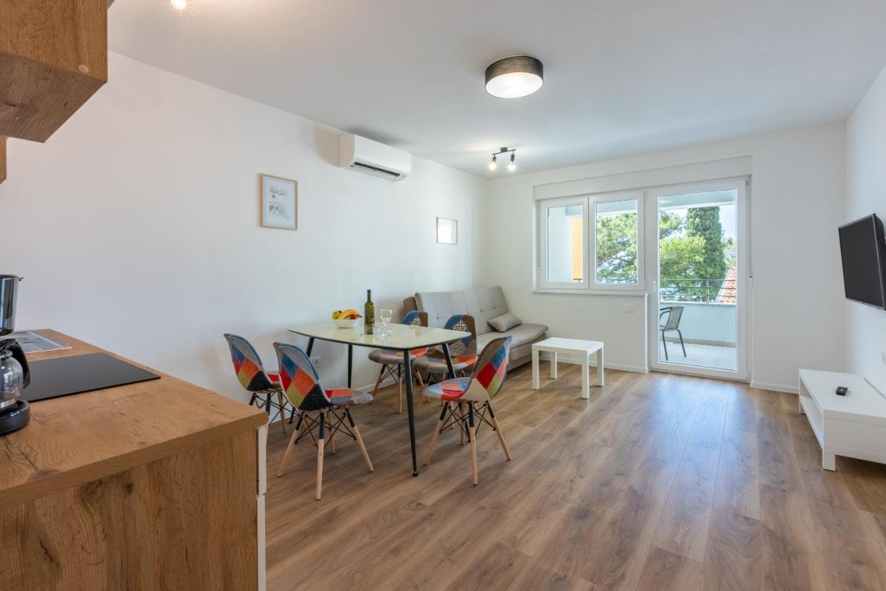 Luxury Apartments Lovorka 1 & 2**** Selce Exterior foto